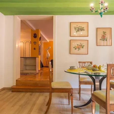 Vintage Nest With @canal View Apartment Venice